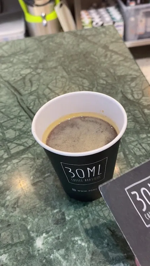 BookNoFees: Ravintola – 30ML – Amsterdam – Kolmekymmentä millilitraa, kuva 2