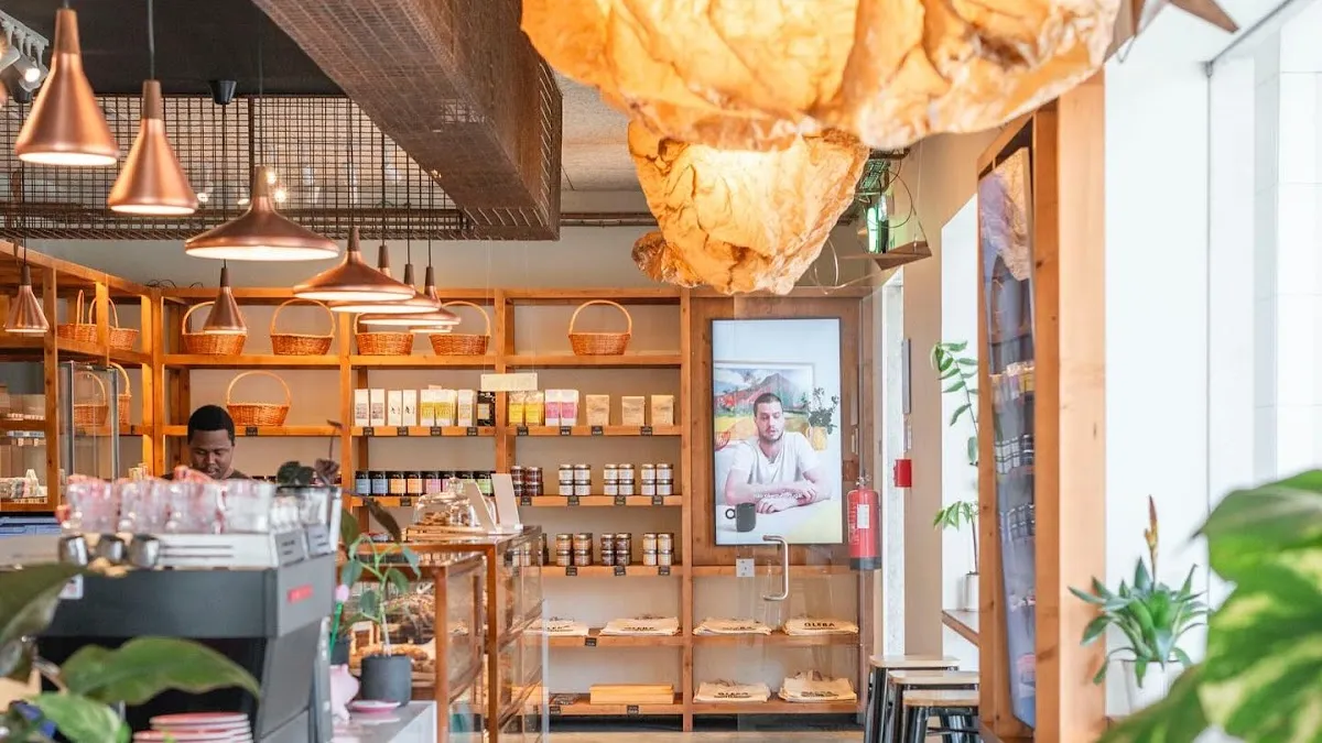 BookNoFees: Ravintola – Gleba – Lisbon – Maaperä, kuva 1