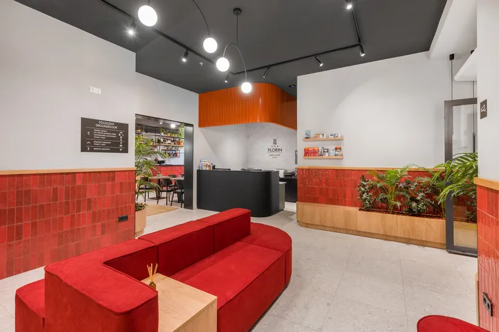 BookNoFees: Ravintola – Custom House – Budapest – Tullitalo, kuva 1