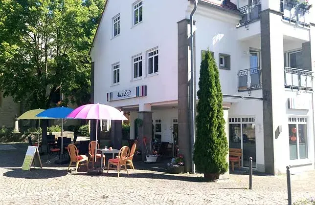 BookNoFees: Kahvila – Aus:Zeit – Rüthen – Aus:Zeit, kuva 1