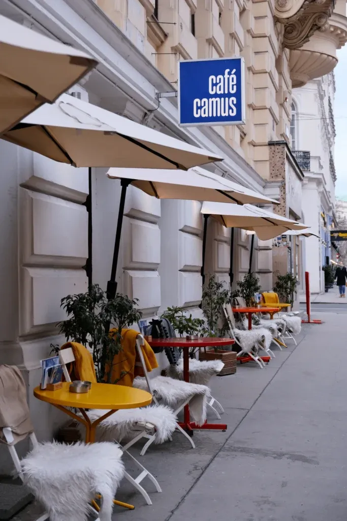 BookNoFees: Kahvila – café camus – Vienna – Café Camus, kuva 1