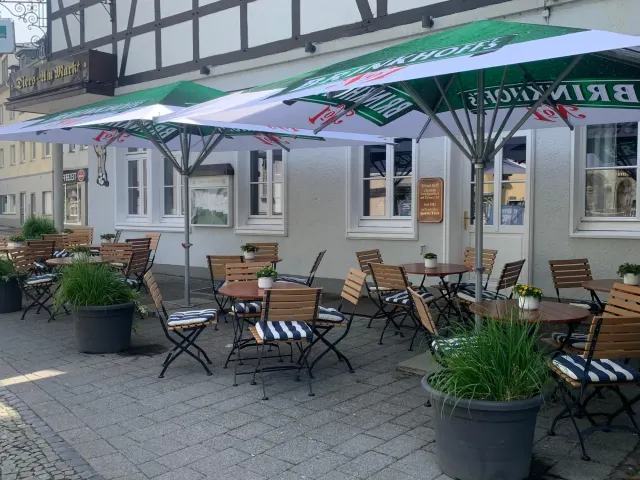 BookNoFees: Ravintola – Altes Gasthaus Diers am Markt – Werl – Vanha Diers-majatalo torilla, kuva 2