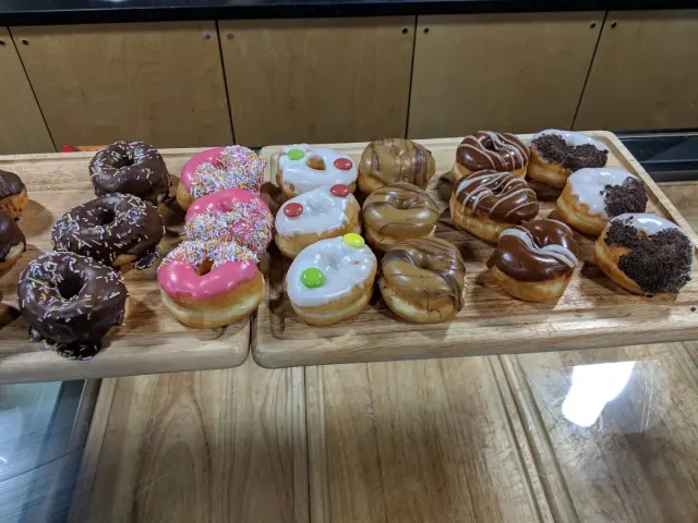 BookNoFees: Leipomo – The Natural Bakery – Dublin – The Natural Bakery, kuva 3
