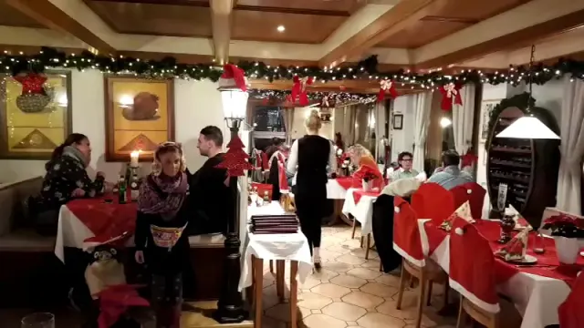 BookNoFees: Ravintola – Torino Restaurant – Hamm – Torino-ravintola, kuva 3
