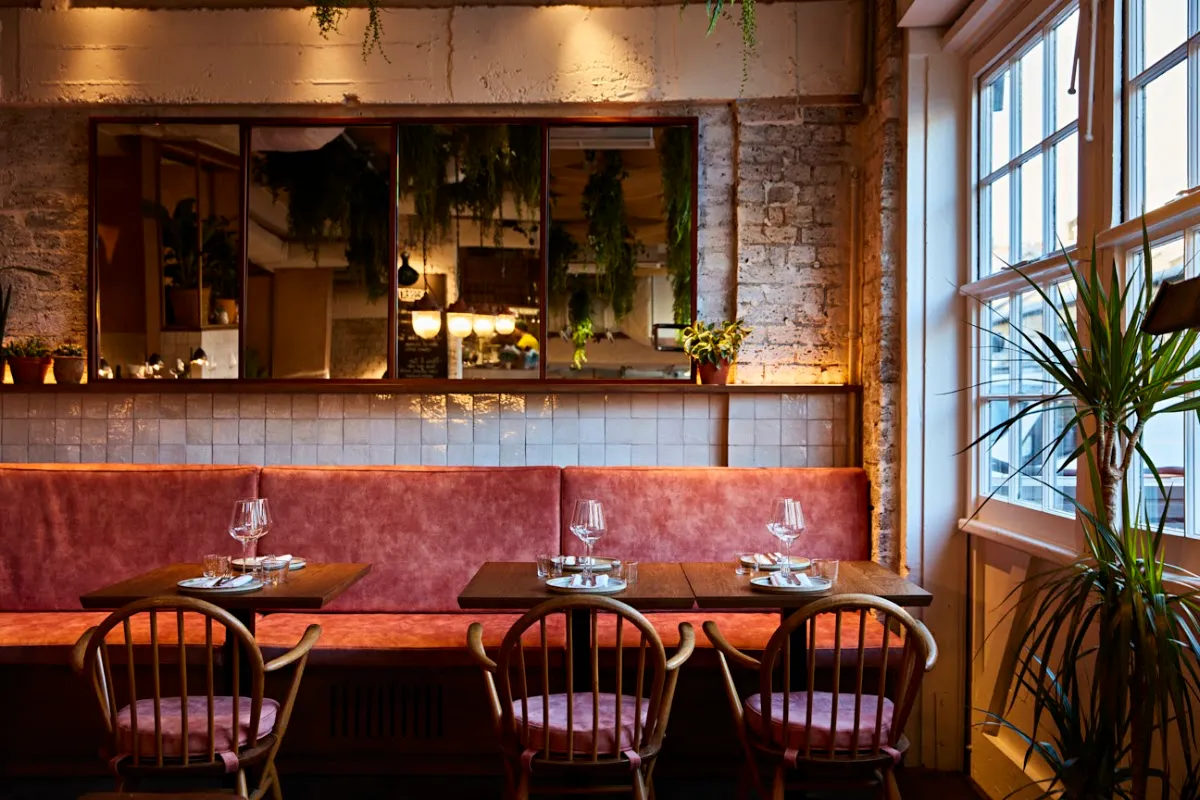 BookNoFees: Ravintola – Carmel – London – Carmel, kuva 1