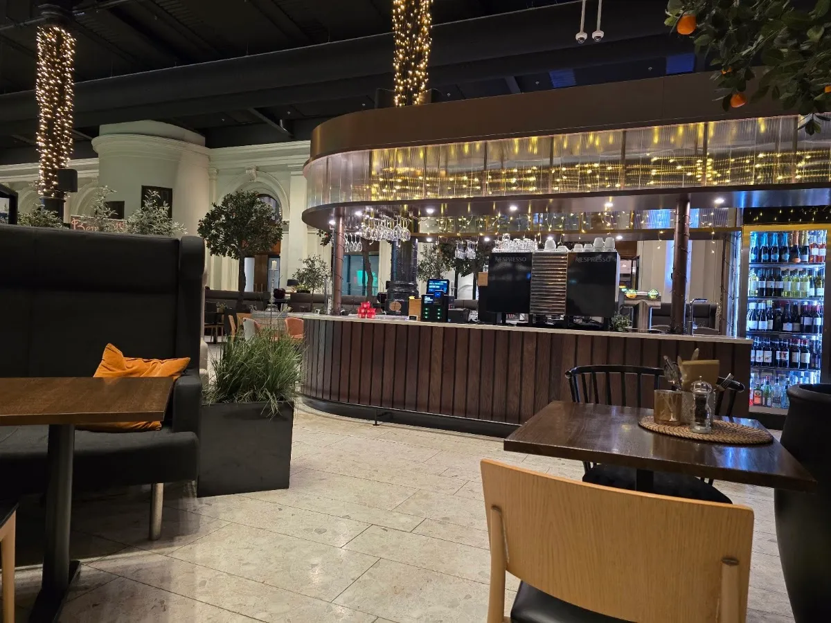 BookNoFees: Ravintola – Bella Bambina – Oslo – Kaunis tyttö, kuva 1
