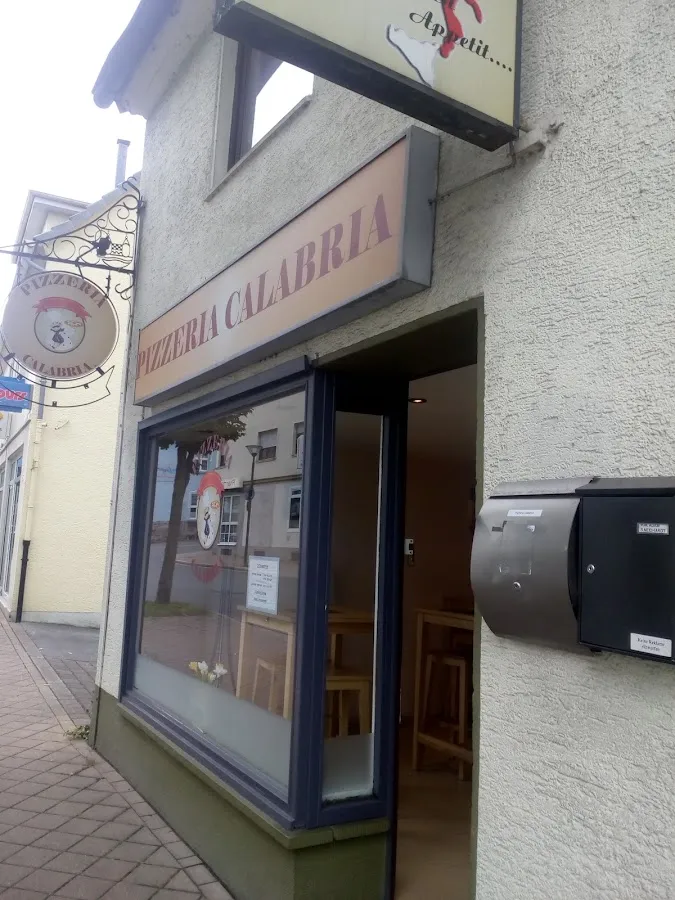 BookNoFees: Ravintola – Pizzeria Calabria – Hemer – Calabria-pizzeria, kuva 1