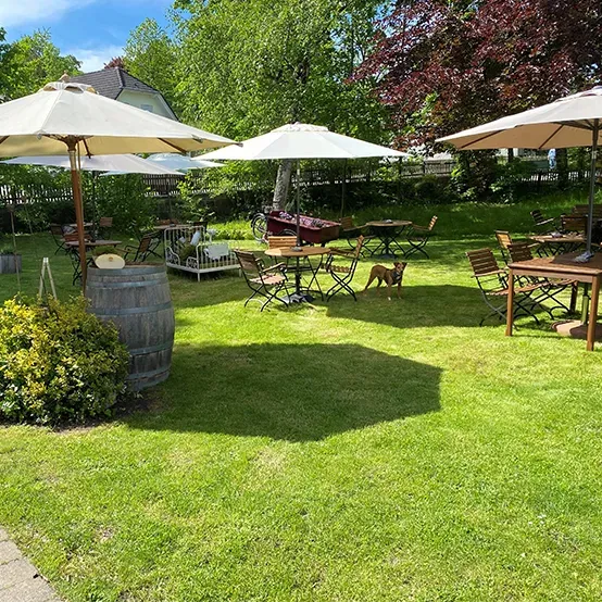BookNoFees: Leipomo – Das Hof-Café – Sundern – Hof-kahvila, kuva 1