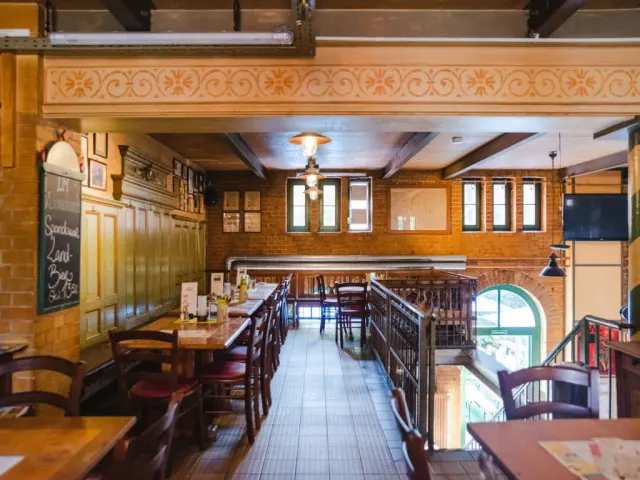 BookNoFees: Ravintola – Brauhaus Spandau – Berlin – Spandau-panimo, kuva 3