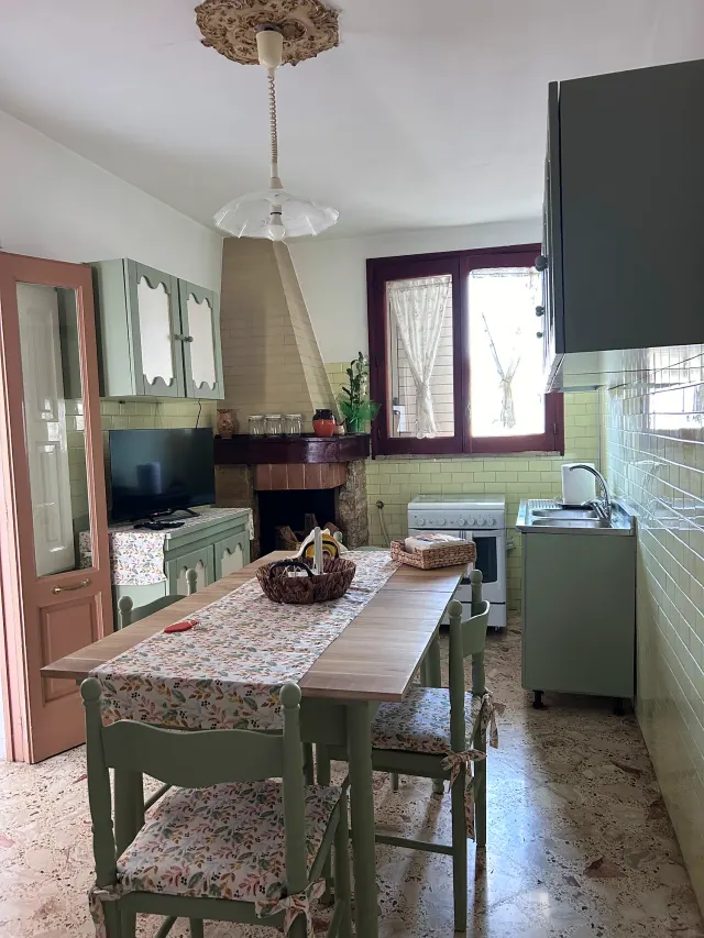 BookNoFees: Lomakoti ”Il Giardino Segreto”, jossa on takka – MAGLIE