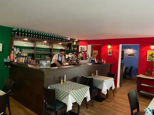 BookNoFees: Ravintola – Terrazza Portofino – Berlin – Portofinon terassi, kuva 2