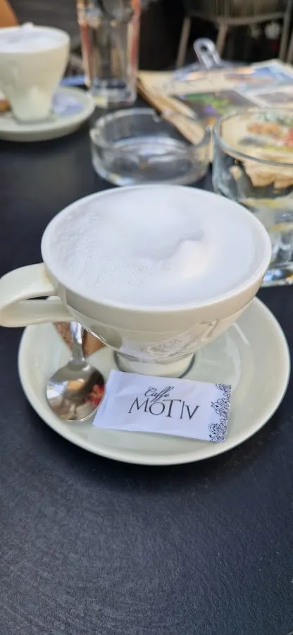 BookNoFees: Kahvila – Caffe Motiv – Belgrade – Caffe Motiv, kuva 3