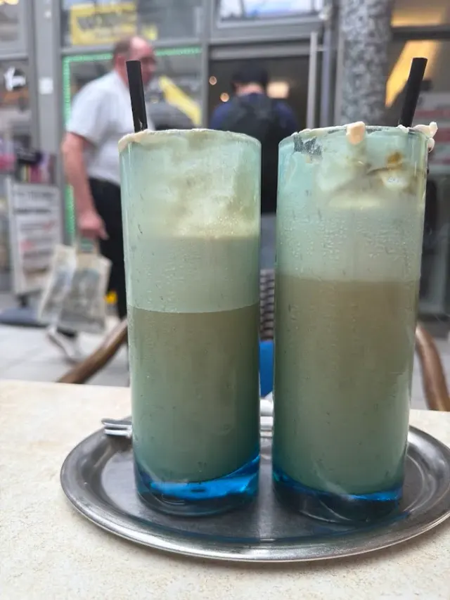 BookNoFees: Ravintola – Eiscafé Amalfi – Siegen – Eiscafé Amalfi, kuva 2