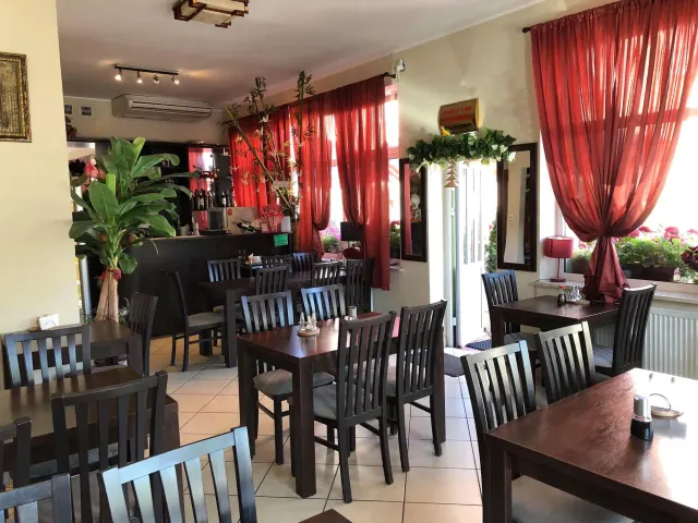 BookNoFees: Ravintola – A Chau – Warsaw – Ja sulje, kuva 3