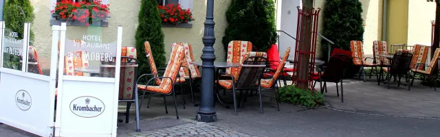 BookNoFees: Ravintola – Haus Padberg – Balve – Haus Padberg, kuva 2