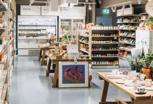 BookNoFees: Kahvila – OTOTO Store Amzei – Bucharest – OTOTO-myymälä Amzei, kuva 2