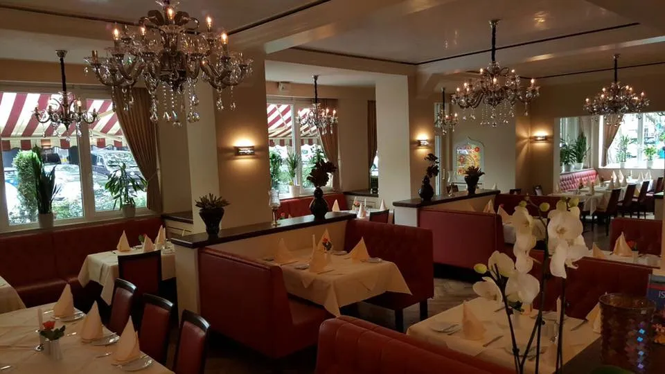 BookNoFees: Ravintola – Bosporus Restaurant – Dortmund – Bosporus-ravintola, kuva 1