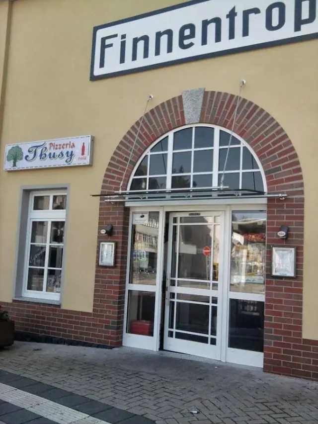 BookNoFees: Pizzeria Thusy, Finnentrop
