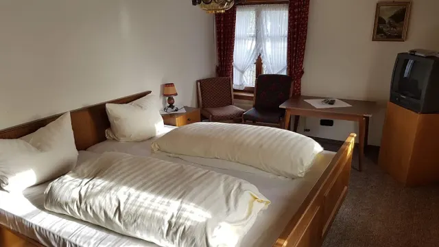 BookNoFees: Ravintola – Gasthof-Pension Graberhof – Winterberg – Gasthof-Pension Graberhof, kuva 2