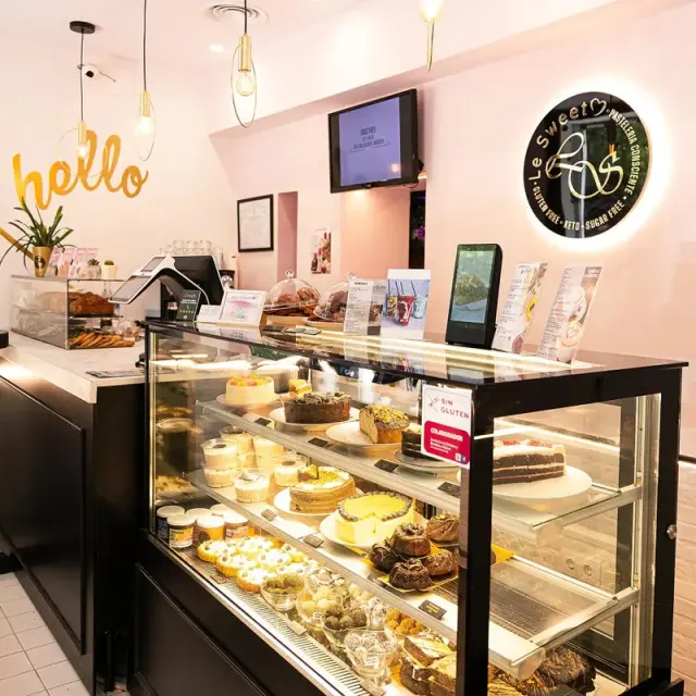 BookNoFees: Kahvila – Le Sweet – Madrid – Ja Sweet, kuva 3