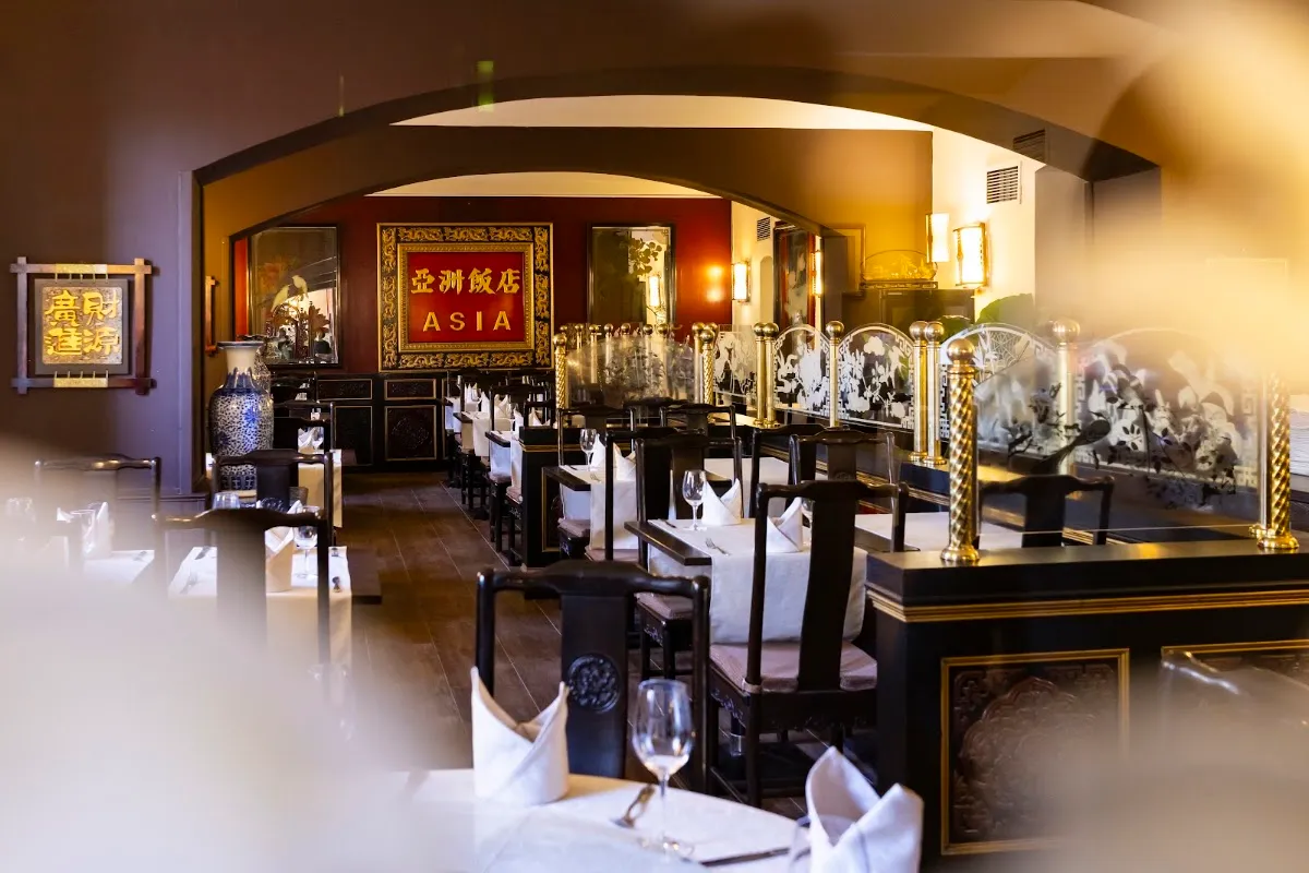 BookNoFees: Ravintola – Asia – Zagreb – Asia, kuva 1