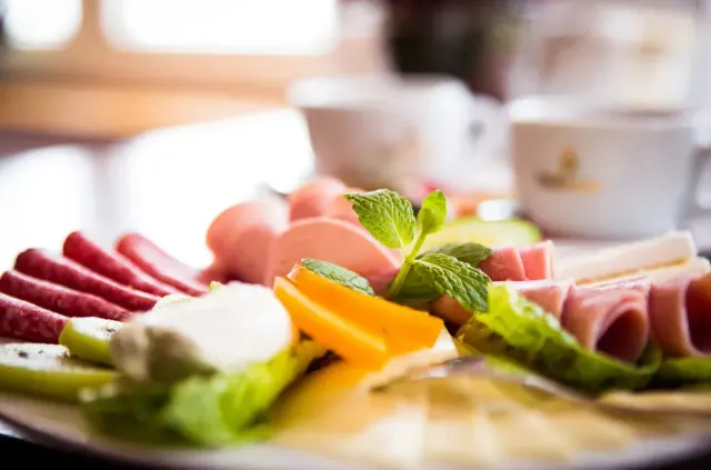 BookNoFees: Kahvila – Café Zum kleinen Häuschen – Soest – Café Zum kleinen Häuschen, kuva 2