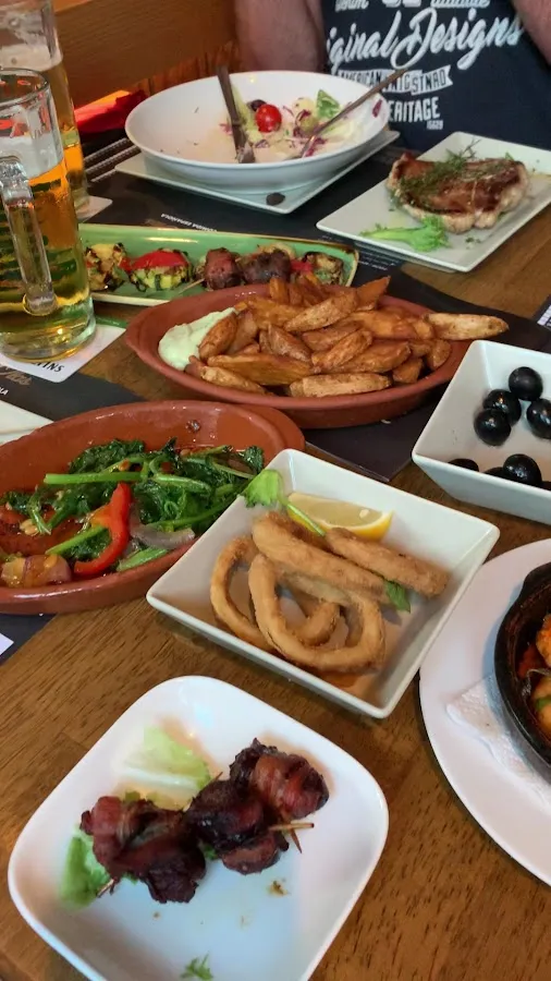 BookNoFees: Ravintola – Las Olas – Hattingen – Aallot, kuva 3