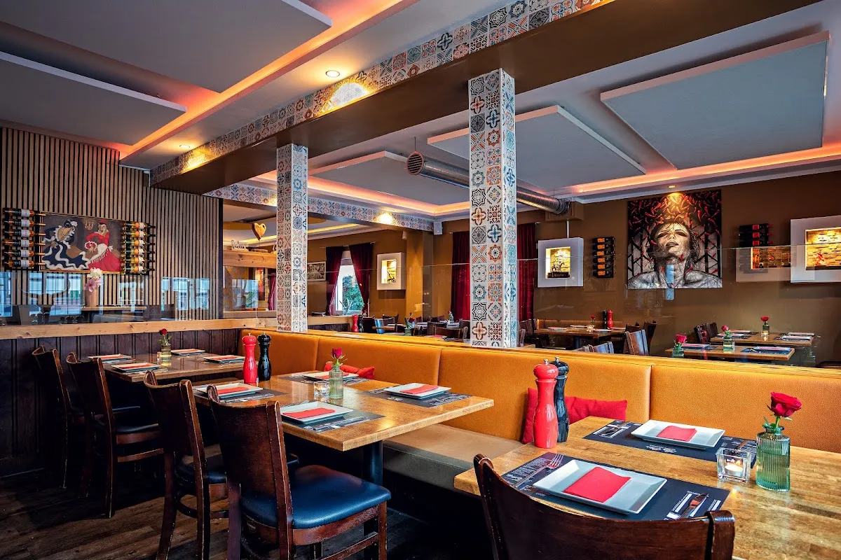 BookNoFees: Ravintola – Las Olas – Hattingen – Aallot, kuva 1
