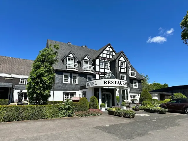 BookNoFees: Ravintola – Albus Panoramahotel – Olpe – Albus Panoramahotel, kuva 2
