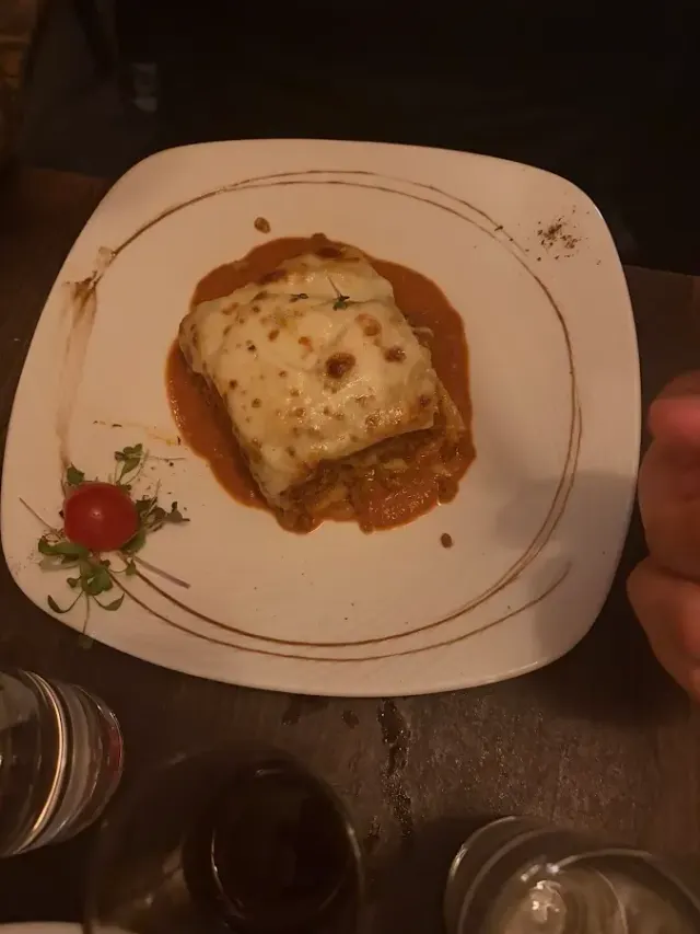 BookNoFees: Ravintola – La Caverna – Dublin – Luola, kuva 2