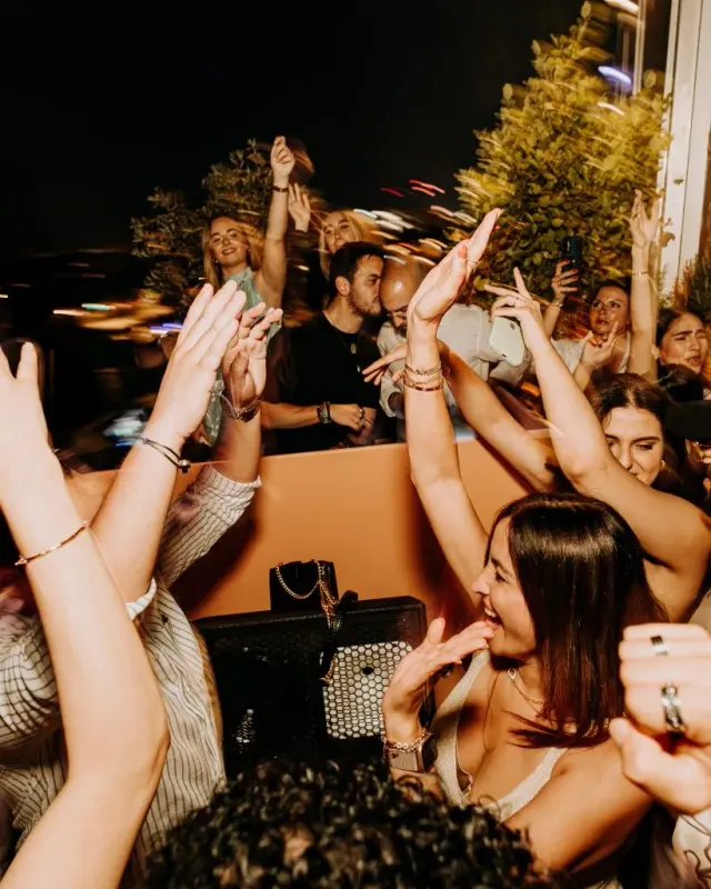 BookNoFees: Ravintola – Dar Mima - Zyriab – Paris – Mutta Mima – Zyriab, kuva 3