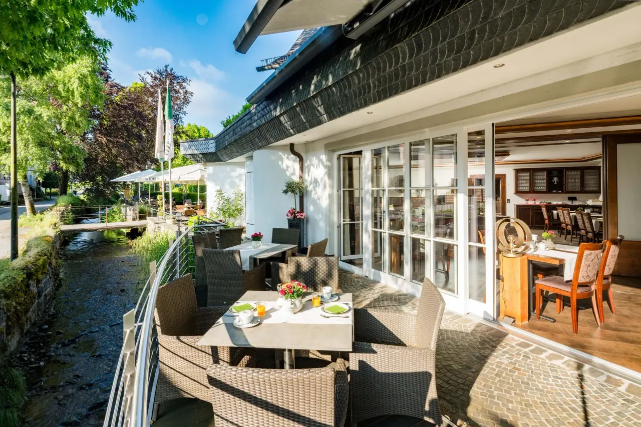 BookNoFees: Ravintola – Landgasthof Kleiner – Sundern-Stockum – Kleiner-maaseutumajatalo, kuva 1