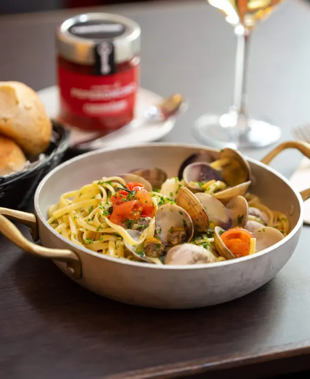 BookNoFees: Ravintola – Per Bacco – Brussels – Jumalauta, kuva 3