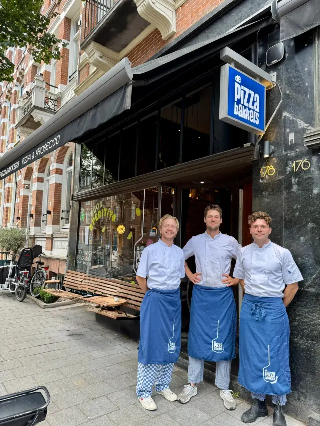 BookNoFees: Ravintola – De Pizzabakkers – Amsterdam – Pizzanpaistajat, kuva 2