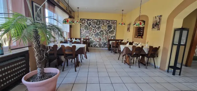 BookNoFees: Ravintola – Bella Italia – Lippetal – Kaunis Italia, kuva 2