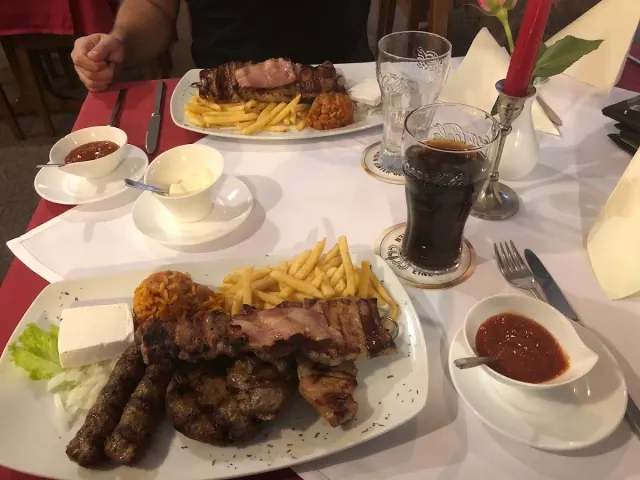 BookNoFees: Ravintola – Adria Restaurant Geseke – Geseke – Adria-ravintola Geseke, kuva 2