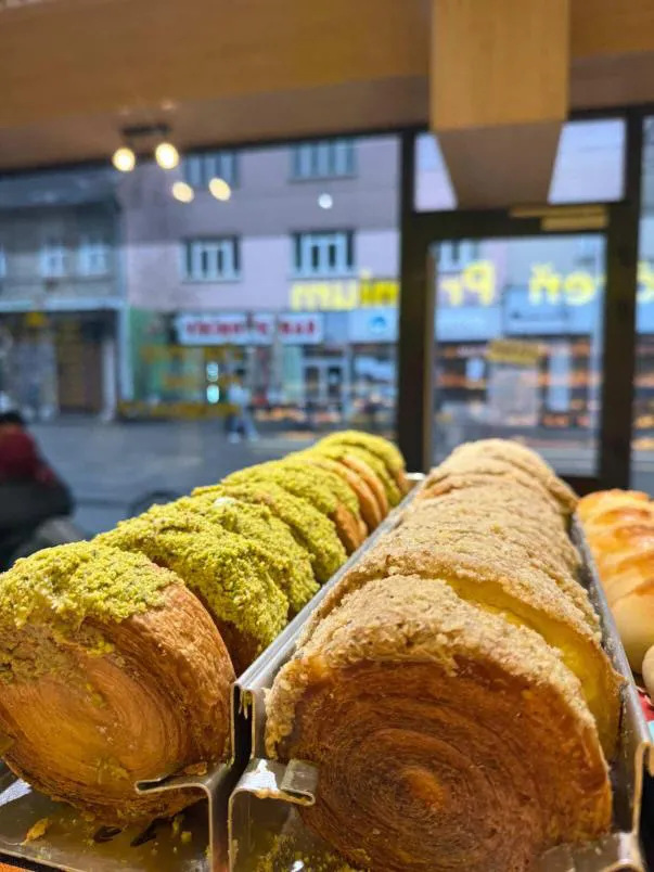 BookNoFees: Leipomo – Pekáreň Premium – Bratislava – Premium-leipomo, kuva 1