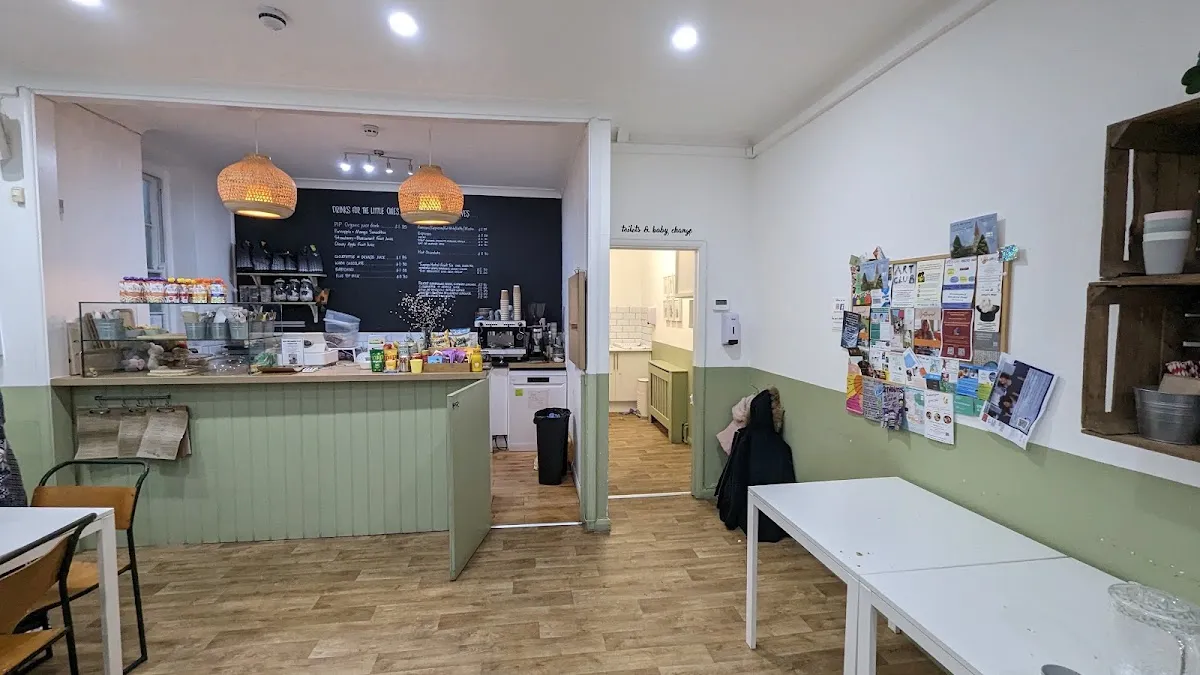 BookNoFees: Kahvila – Apple Tree Children’s Cafe – London – Apple Tree -lastenkahvila, kuva 1