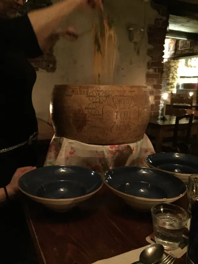 BookNoFees: Restaurang – Pizzeria-Enoteca Altes Spritzenhaus – Ense – Pizzeria-Enoteca Altes Spritzenhaus, bild 2