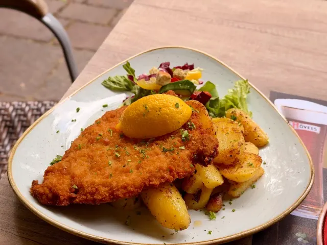 BookNoFees: Restaurang – Hövels Hausbrauerei – Dortmund – Hövels hembryggeri, bild 2