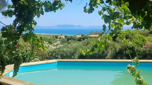 BookNoFees: Lugn villa med privat pool och utsikt över Afrika – Tarifa