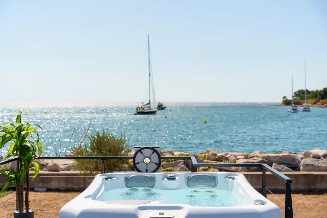 BookNoFees: Luxury Sea House Pearl Infinity – Exklusiv husbåt i Novigrad – Novigrad
