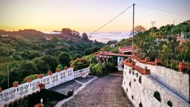 BookNoFees: Gästrum, Finca Vida Libre – Moya