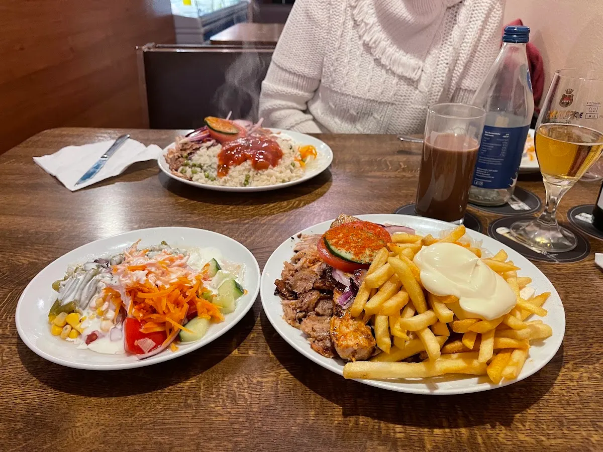BookNoFees: Restaurang – Gaststätte Lesvos Grill – Sundern – Restaurang Lesvos Grill, bild 1